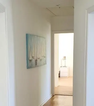 Bella Vista Apartment *